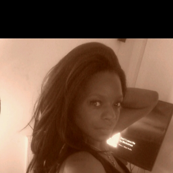 Profile Picture of Kay Dobosu (@specialkayd129) on Poshmark