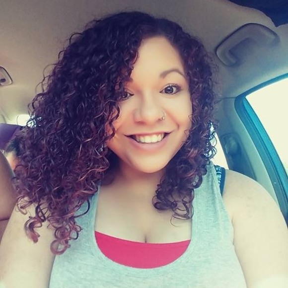 Profile Picture of Amber-lee Swarnes (@tens09) on Poshmark