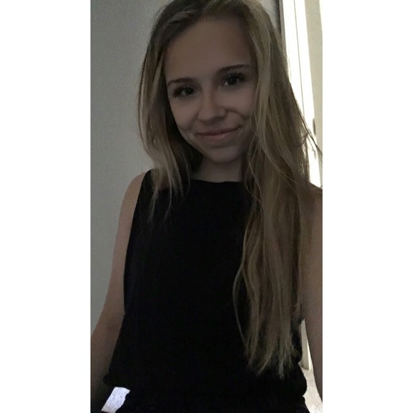 Profile Picture of Morgan Gilsdorf (@morganashleyg) on Poshmark