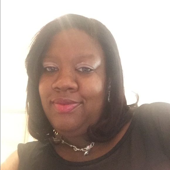 Profile Picture of Joy Mccall (@joyquil) on Poshmark