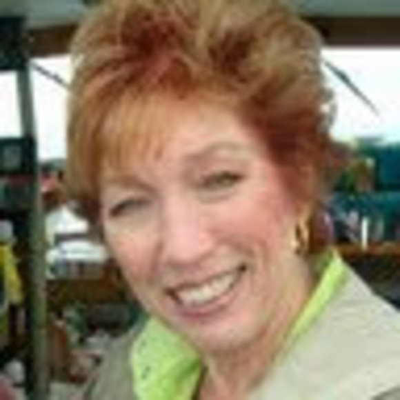 Profile Picture of Paula Daninger (@pauladaninger) on Poshmark