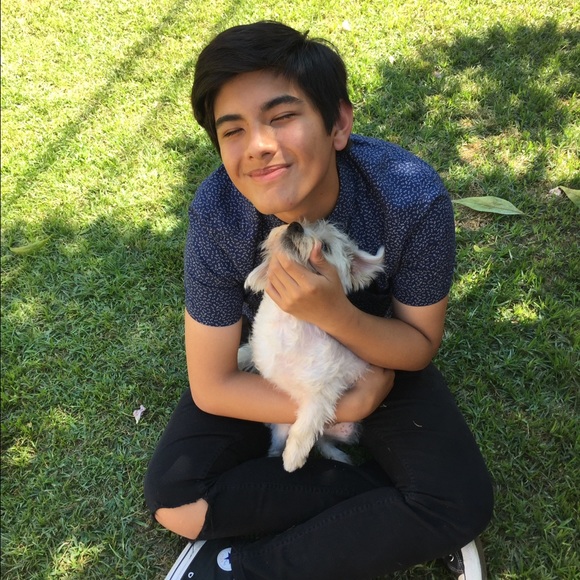 Profile Picture of Nicholas Narvaez (@ninajapanda594) on Poshmark