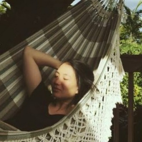 Profile Picture of Grace Liu (@g_liu) on Poshmark
