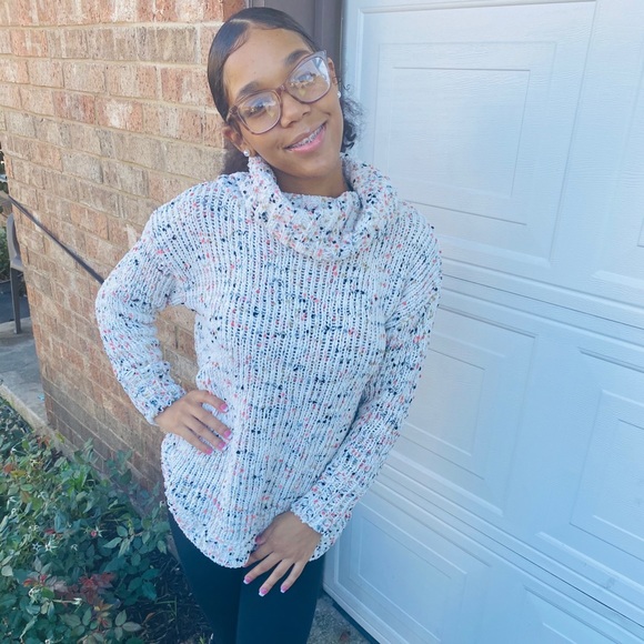 Profile Picture of Bree Martinez (@breedyanis_2) on Poshmark