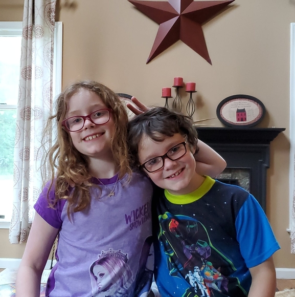 Profile Picture of Beth Leahey (@bleahey) on Poshmark