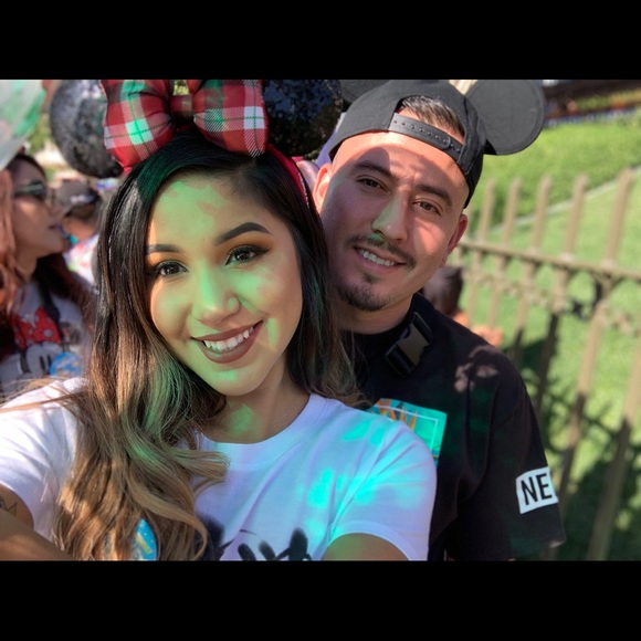 Profile Picture of Adilene Barrera (@noahsmami) on Poshmark