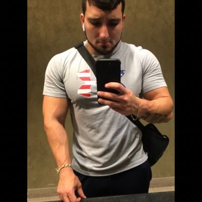 Profile Picture of Andrew Eannucci (@andreweannucci) on Twitter