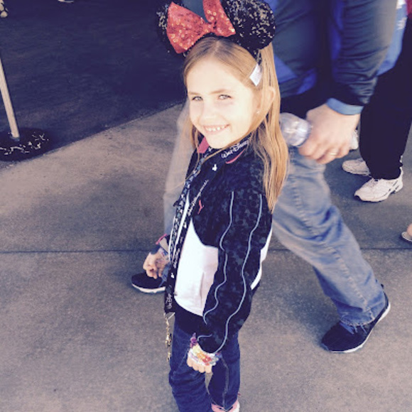 Profile Picture of Ann Mclaughlin (@annmclaughlin29) on Poshmark