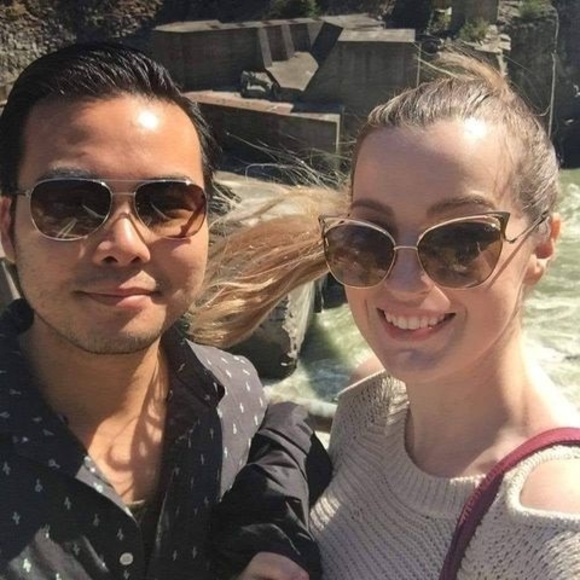 Profile Picture of Amanda Chiu (@madybella_25) on Poshmark