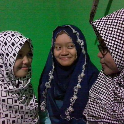 Profile Picture of Sarah F. Haack (@SarahVenad) on Twitter