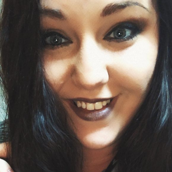 Profile Picture of Heather Monk (@heather_leigh_m) on Poshmark