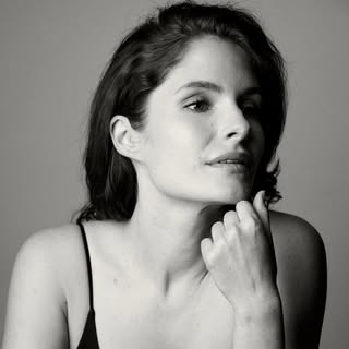 Profile Picture of Olivia Applegate (@oliviaapplegate) on Instagram