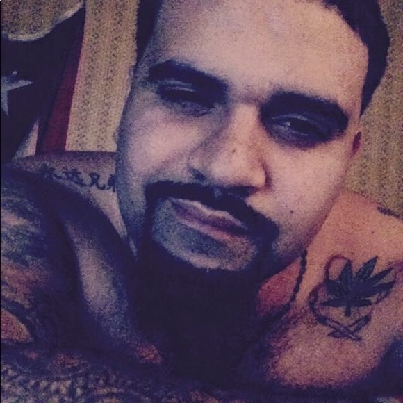 Profile Picture of Irvin Rivera (@kingace718) on Poshmark