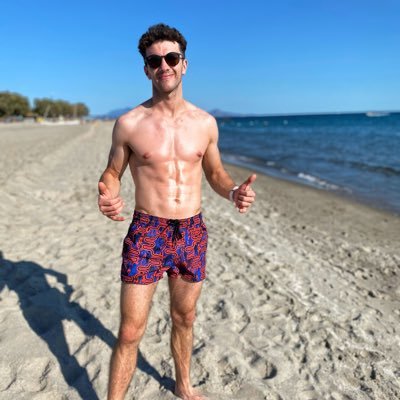 Lewis JC Hinton - Twitter Profile Picture of Lewis JC Hinton (@LEWISJCHINTON) on Twitter