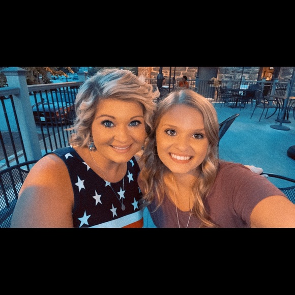 Profile Picture of Kelsie Myers (@kelsiemyers6) on Poshmark