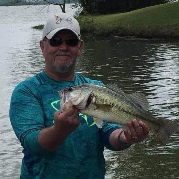 Profile Picture of Ben Mosakowski (@benski2525) on Poshmark