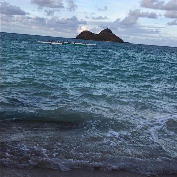 Profile Picture of Brook Alexander (@brooka1128) on Poshmark