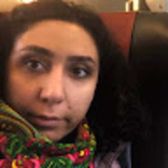 Profile Picture of Elham Akhavan (@elham_akhavan) on Poshmark