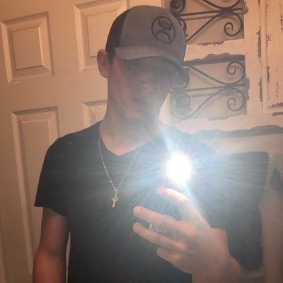 Profile Picture of Jason Solis (@cvsully25) on Twitter