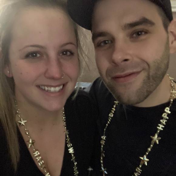 Tessa Schinkel - Poshmark Profile Picture of Tessa Schinkel (@tessaschinkel) on Poshmark