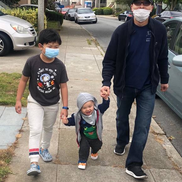 Profile Picture of Gary Liu (@guoji1234) on Poshmark