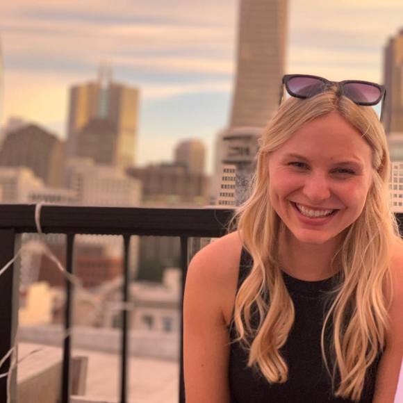 Profile Picture of Julia Jones (@jujos16) on Poshmark