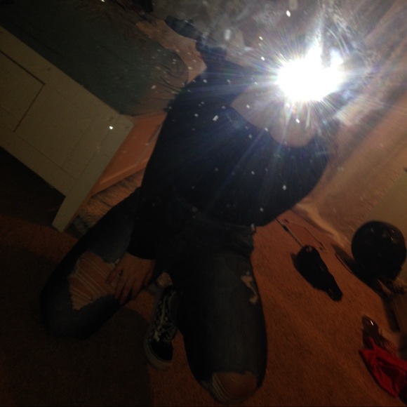 Sarah Esser - Poshmark Profile Picture of Sarah Esser (@sarahh_e_) on Poshmark