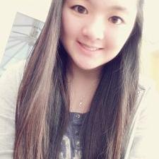 Profile Picture of Julia (@JuliaYip) on Twitter