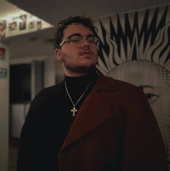 Profile Picture of Carlos Gabler (@cgab2958) on Poshmark