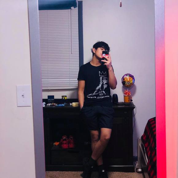 Profile Picture of Orvinmanuel Lara (@orvinmurcia) on Poshmark