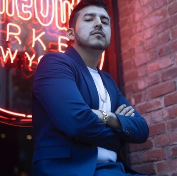 Profile Picture of Danny Castro (@cuete_3000) on Poshmark