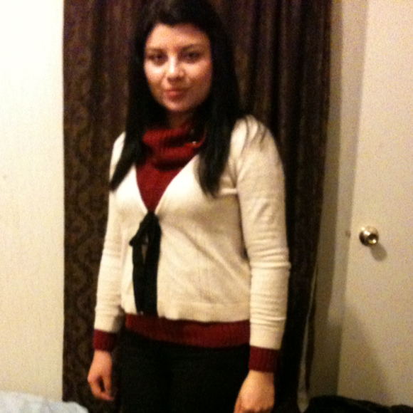 Profile Picture of Iris Fuentes (@2006myj7) on Poshmark
