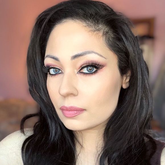 Profile Picture of Sonia Huebert (@pegsellent1) on Poshmark
