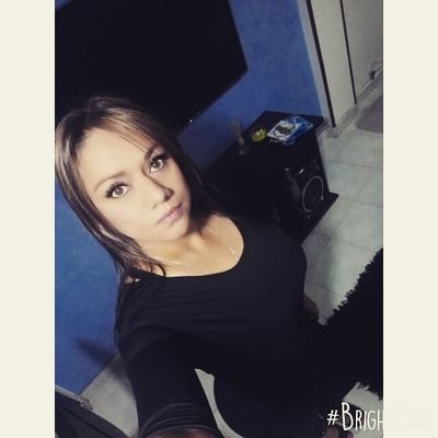 Profile Picture of Clara Arango (@claraarango29) on Twitter