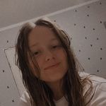 Profile Picture of Carolyn Burkholder (@carolyn_burkholder) on Instagram