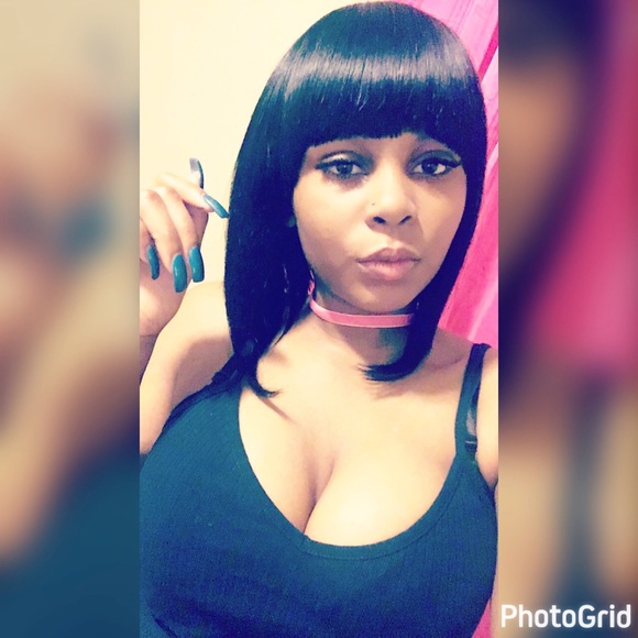 Profile Picture of Markeira Timmson (@keiiiraa) on Poshmark