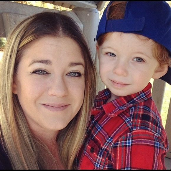 Profile Picture of Jennah Trocchia (@evanjsmom) on Poshmark