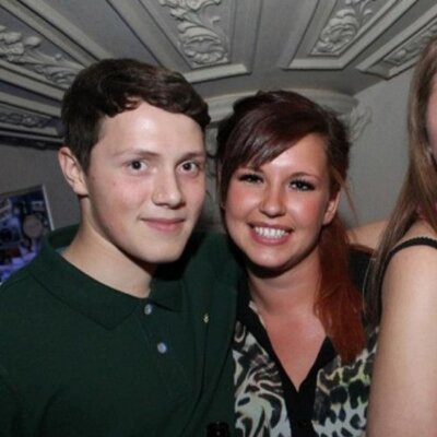 Profile Picture of James Whitby (@whitazzz) on Twitter