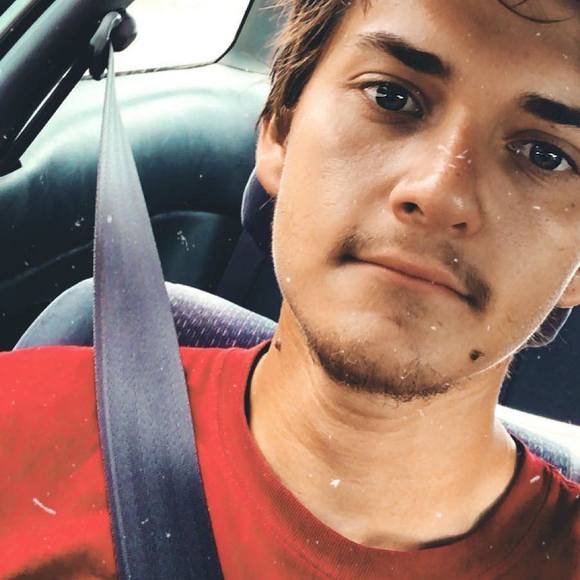 James Slight - Poshmark Profile Picture of James Slight (@bonglessmoke) on Poshmark