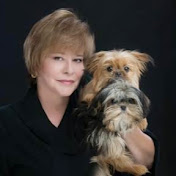 Profile Picture of Marilyn Nichols (@puppytutoring) on Youtube