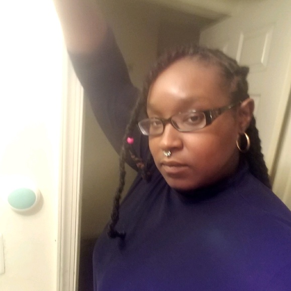 Profile Picture of Dominique Blake (@bossladiiniele) on Poshmark