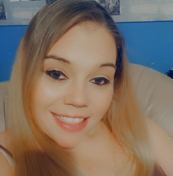 Profile Picture of Kelly Plassman (@kelly8998) on Poshmark