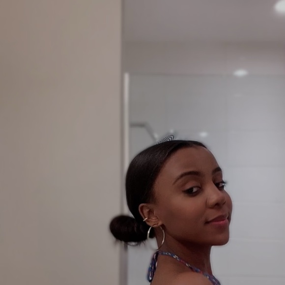 Michaelle Toussaint - Poshmark Profile Picture of Michaelle Toussaint (@michaelle_t) on Poshmark