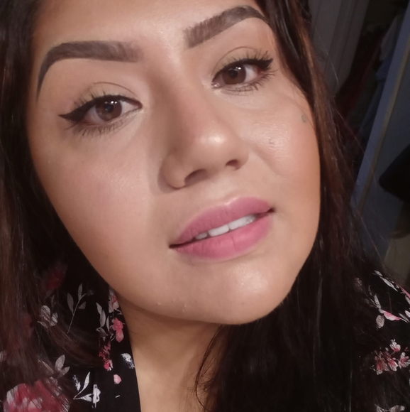 Profile Picture of Sandra Mancilla (@sandymancil5586) on Poshmark