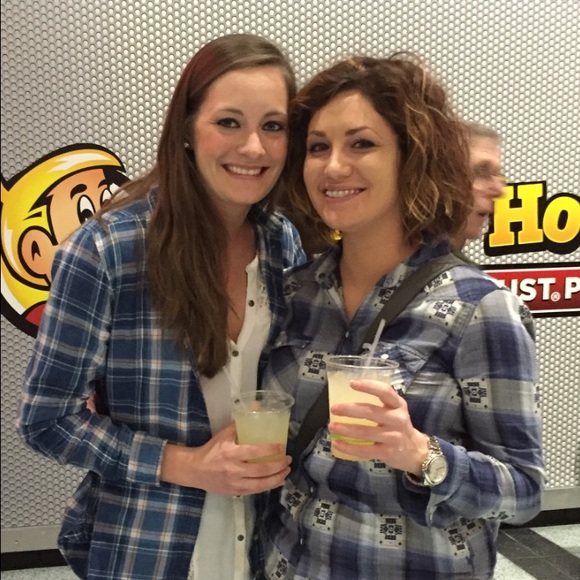 Profile Picture of Grace Baumgartner (@grace032191) on Poshmark