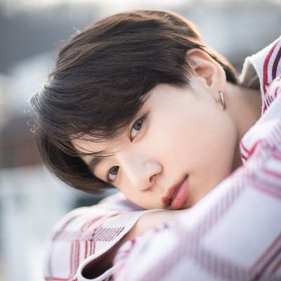 Profile Picture of Jung Vicky (@VickyChung_1979) on Twitter