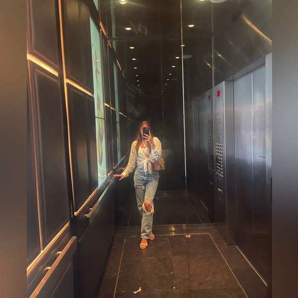 Profile Picture of Jennifer Bajtel (@jenb383) on Poshmark