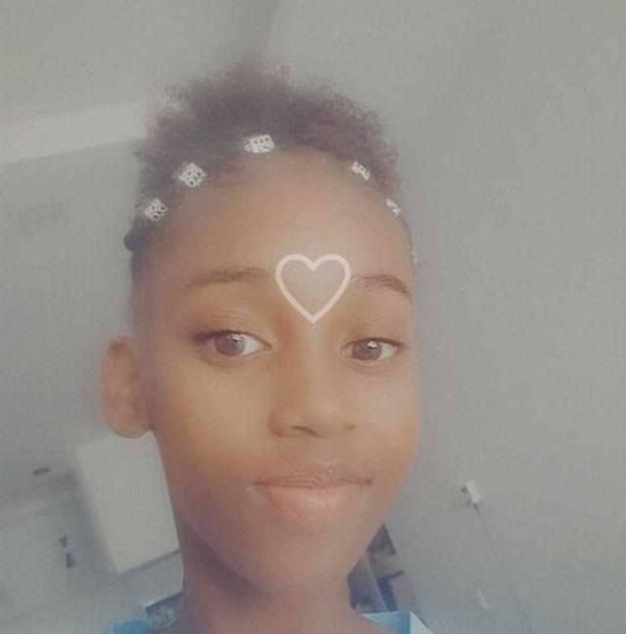 Profile Picture of Ojc Ojc (@vadu_de_lu) on Poshmark