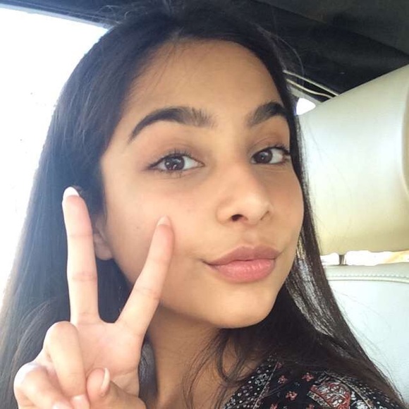 Profile Picture of Reem Elkholy (@reemi7) on Poshmark