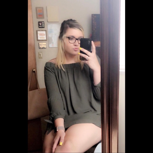 Profile Picture of Kyleigh Gerdes (@kyleighgerdes) on Poshmark